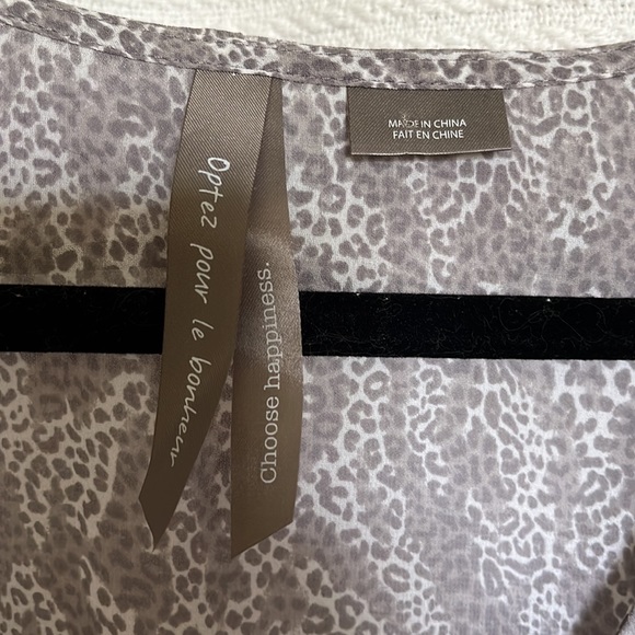 EUC 2X flowy ruffle front sheer blouse - Picture 7 of 9